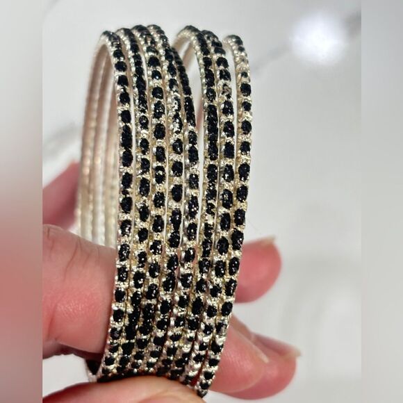 Vintage Y2K Bangle Bracelets Black Silver Tone Metal Set of 8 Retro - Picture 5 of 7